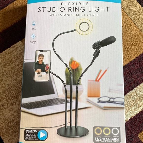 Accessories - 3.5 Ring Diameter Light w/stand and mic holder. NO MICROPHONE INCLUDED.